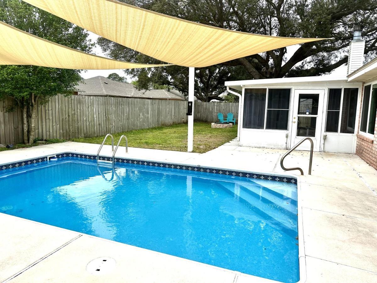 Backyard Breeze Home Navarre Esterno foto